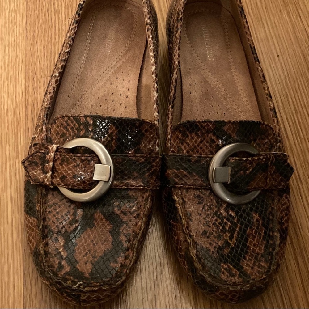 Naturalizer leopard look flats